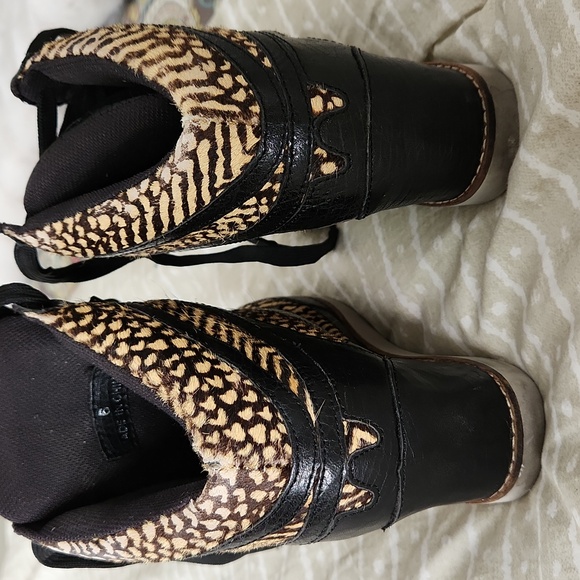 Jeff Campbell, high tops - Picture 4 of 14